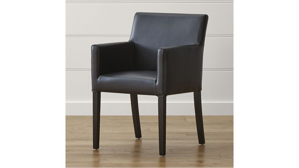 Silla de Comedor con Brazos de Cuero Lowe Ónice - cratebarrelpe Silla de Comedor con Brazos de Cuero Lowe Ónice - cratebarrelpe