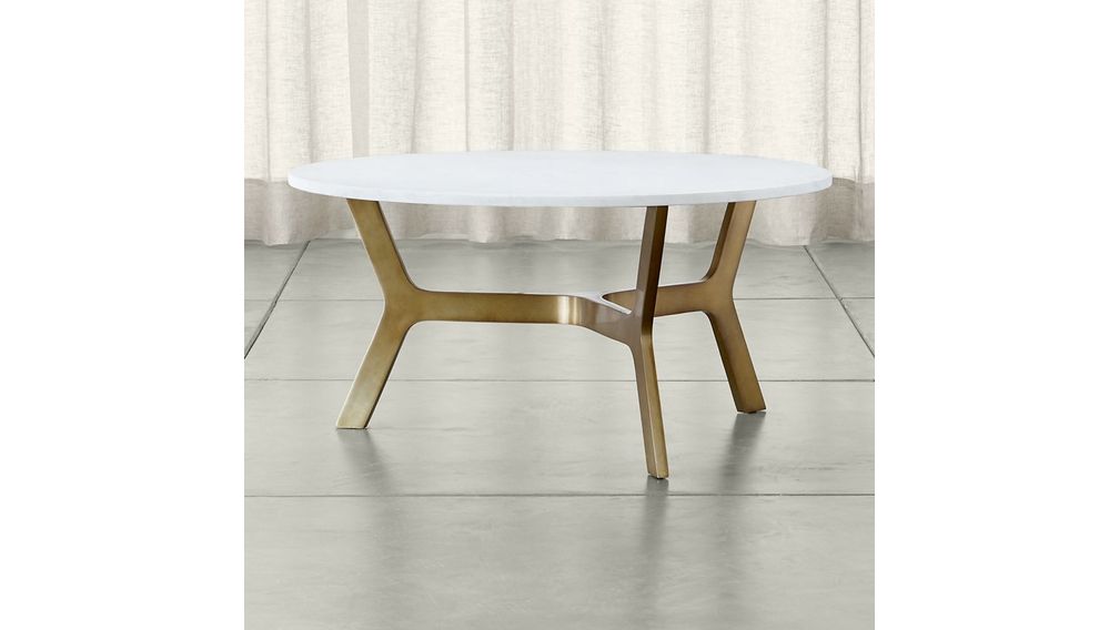 Mesa de Café Elke Redonda con Tablero de Mármol y Base de Latón ... Mesa de Café Elke Redonda con Tablero de Mármol y Base de Latón ...